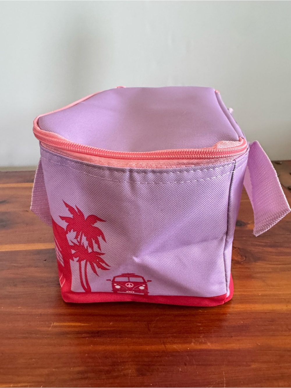 Trader Joe’s Mini Insulated Bag 1.5 gallon NWT Lavender Pink - Picture 2 of 5